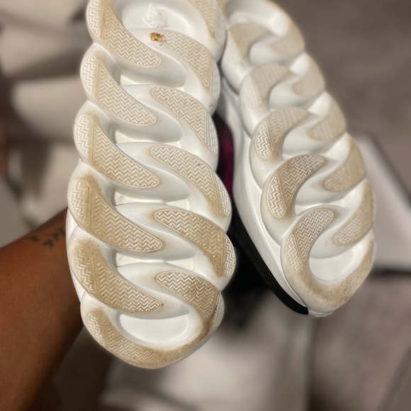 Versace Chain Reaction size 38. - Picture 5 of 7